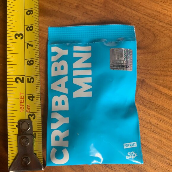 Pop Mart Pop Bean Cry Baby Mini blind bag - Picture 2 of 3